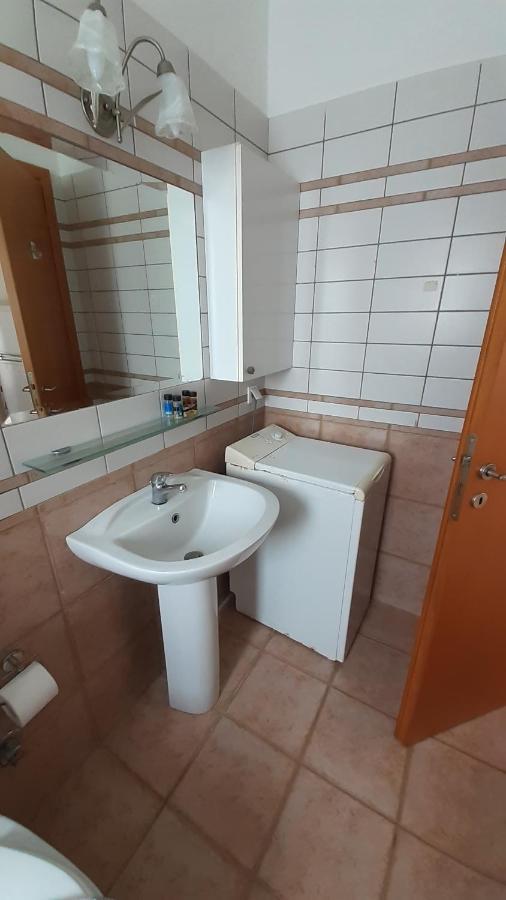 Elissos Appartment Monemvasia Yefira エクステリア 写真